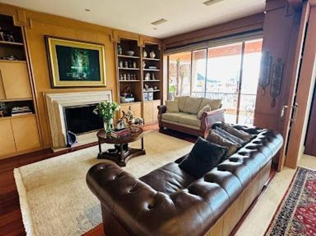 Apartamento de 4 alcobas en venta en Santa Barbara Alta, Bogotá, 404 m² · foto 7 de 20