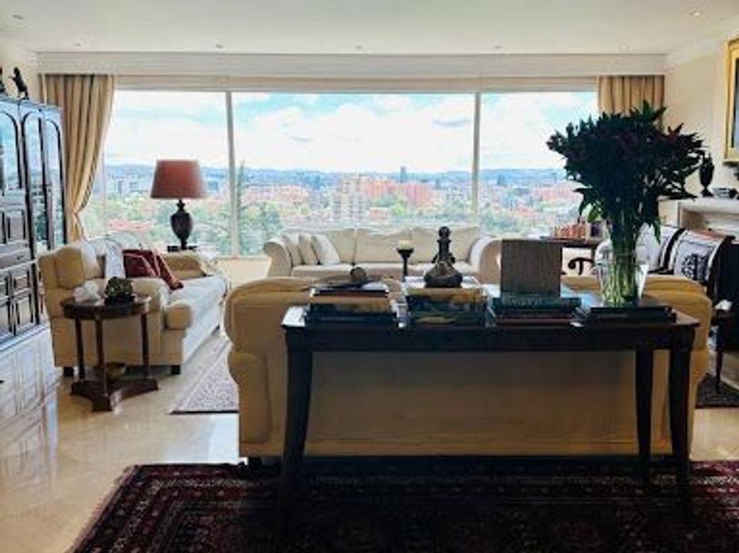 Apartamento de 4 alcobas en venta en Santa Barbara Alta, Bogotá, 404 m² · foto 5 de 20