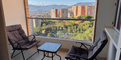 [VEN] ID HOUM: 163030

En Houm te ayudamos de forma fácil y segura. Los beneficios de comprar con nosotros:
    • Te ayudamos a conseguir financiamiento a través de una asesoría personalizada
    • Mediación y seguimiento de todo el proceso
    • Ponemos a tu disposición profesionales en notariado, registro y asesoría jurídica
¡Solo te preocupas de las firmas!

Departamento en venta, ubicado en el barrio Colina Campestre, con una superficie construida de 75.00 m² y superficie total de 75.00 m². 

Sus principales características son:

    • 2 dormitorios
    • 2 baños
    • Admite mascotas
    • 1 parqueadero
    • Año de construcción: 2017
    • Bodega
            
Además, el inmueble cuenta con las siguientes amenidades:

    • Salón de eventos
    • Ascensor
    • Zona de juegos
    • Alberca
    • Gimnasio
    • Zona de asadores

Si compras con nosotros, te brindamos asesoría personalizada durante todo el proceso.
Más que una inmobiliaria, somos Houm.
*Aplican T&C