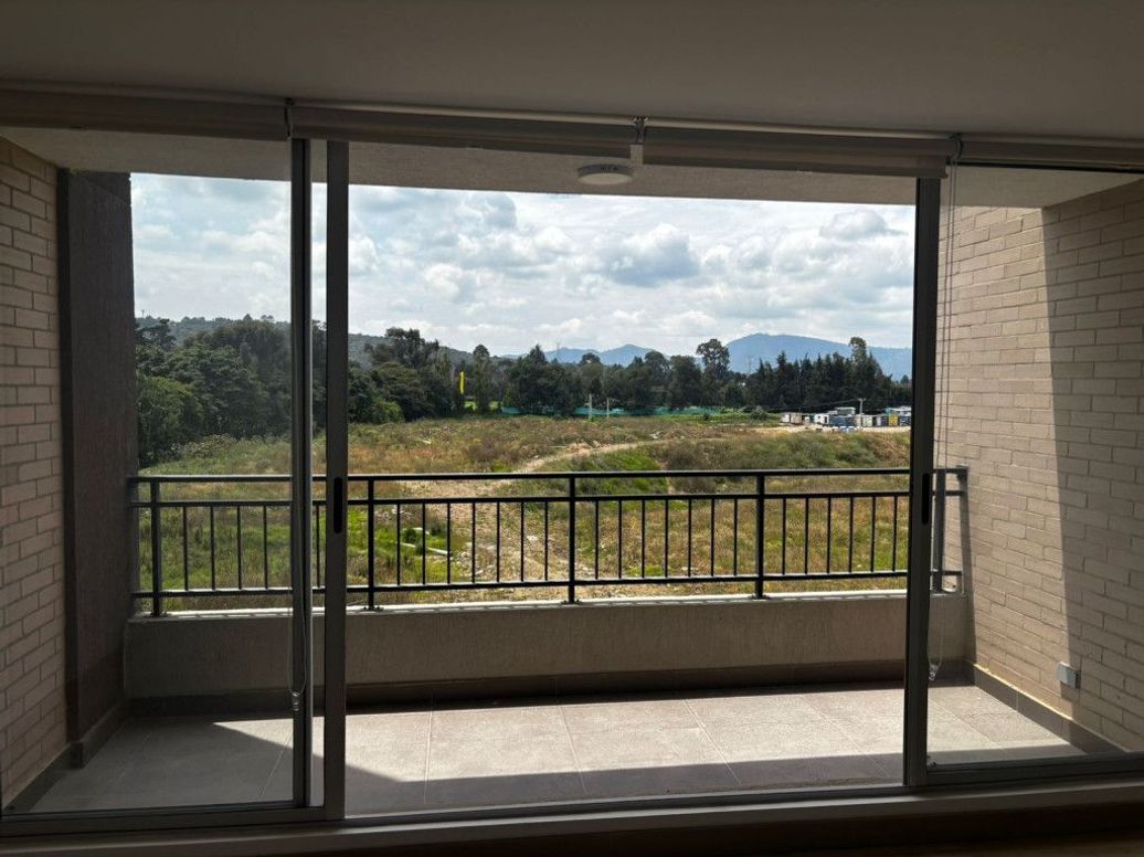 Apartamento en arriendo en Canaima, Bogotá · foto 2 de 20