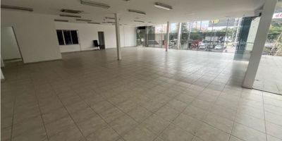 ARRIENDO LOCAL ITAGÜÍ CC CAPRICENTRO en  - Itagui - Antioquia