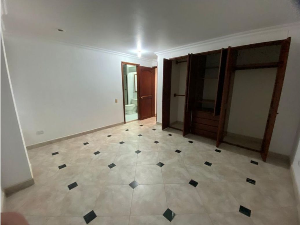 Apartamento de 3 alcobas en venta en La Calleja, Bogotá, 86 m² · foto 5 de 16