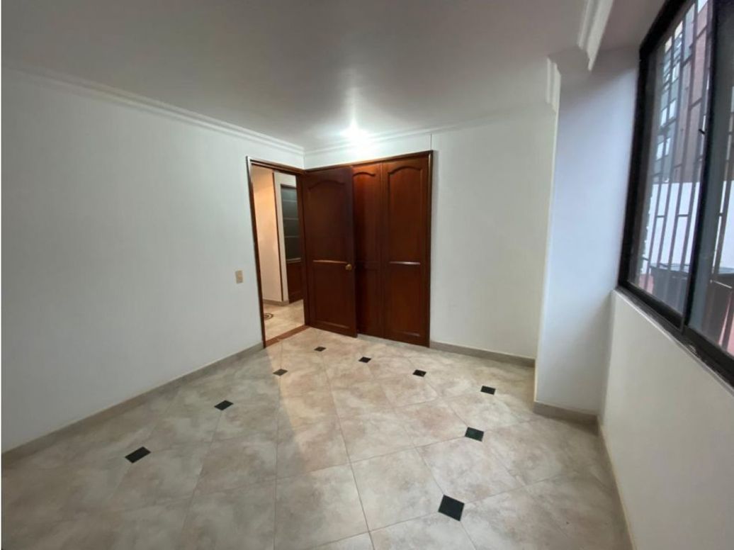 Apartamento de 3 alcobas en venta en La Calleja, Bogotá, 86 m² · foto 6 de 16