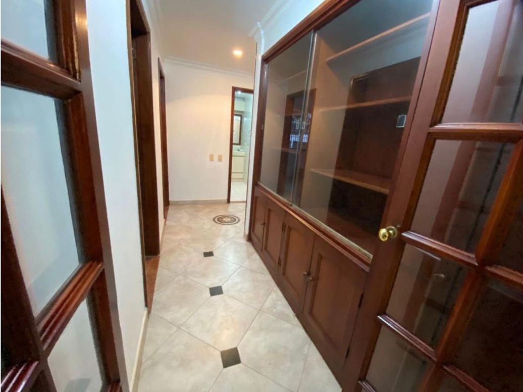 Apartamento de 3 alcobas en venta en La Calleja, Bogotá, 86 m² · foto 9 de 16