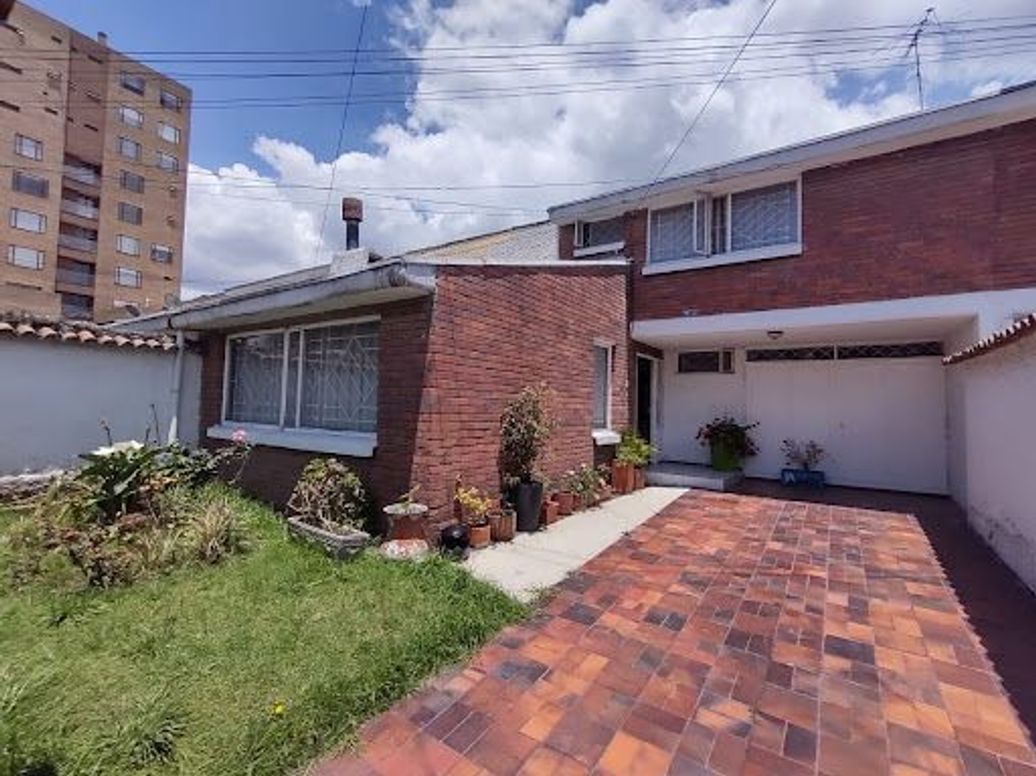 Casa de 4 alcobas en venta en Pasadena, Bogotá, 220 m² · foto 2 de 20