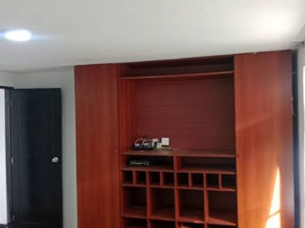 Apartamento de 2 alcobas en venta en Chapinero Occidental, Bogotá, 89 m² · foto 4 de 18