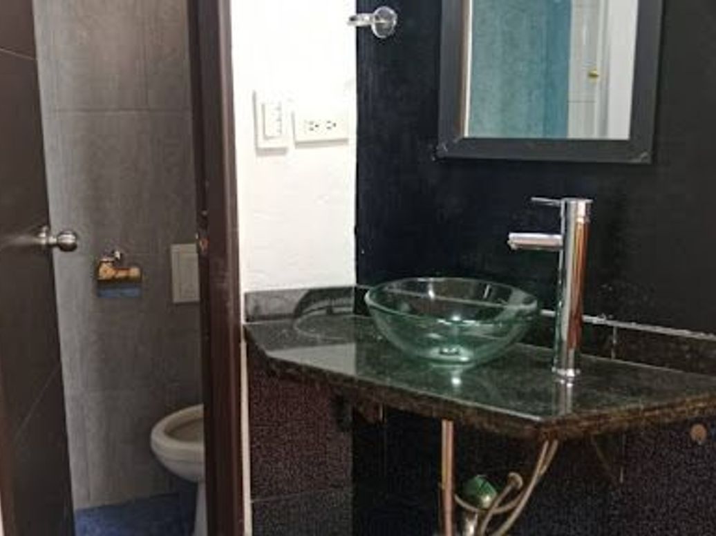 Apartamento de 2 alcobas en venta en Chapinero Occidental, Bogotá, 89 m² · foto 2 de 18