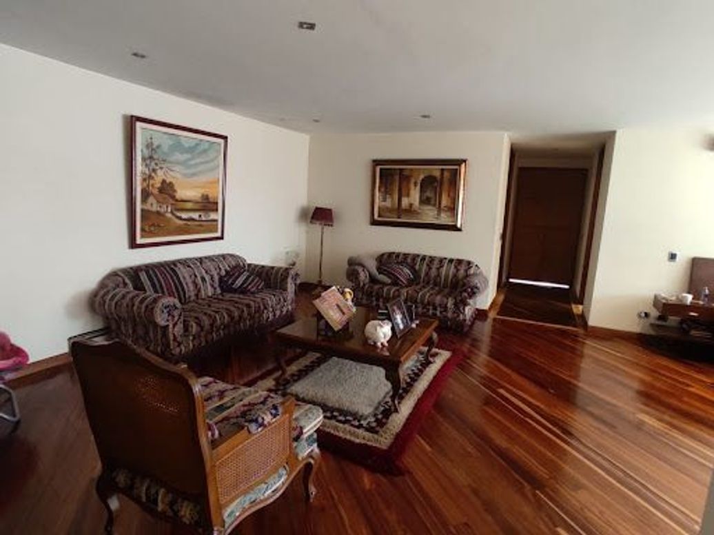 Casa de 4 alcobas en venta en Bosque De Pinos, Bogotá, 650 m² · foto 10 de 20