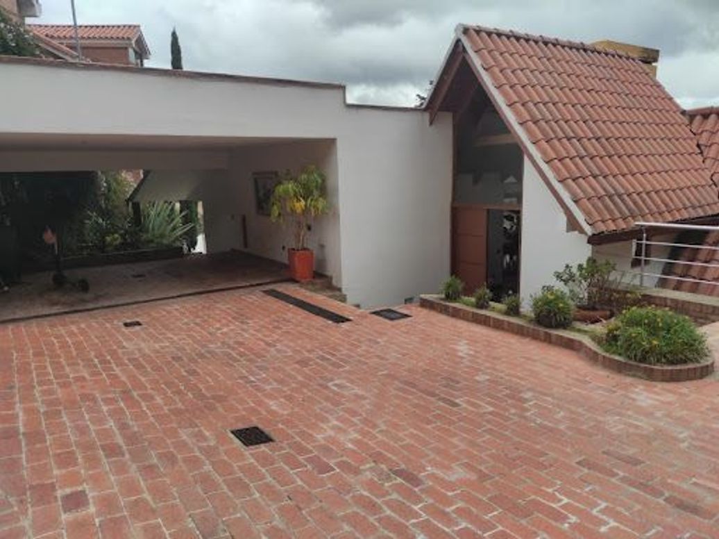 Casa de 4 alcobas en venta en Bosque De Pinos, Bogotá, 650 m² · foto 4 de 20