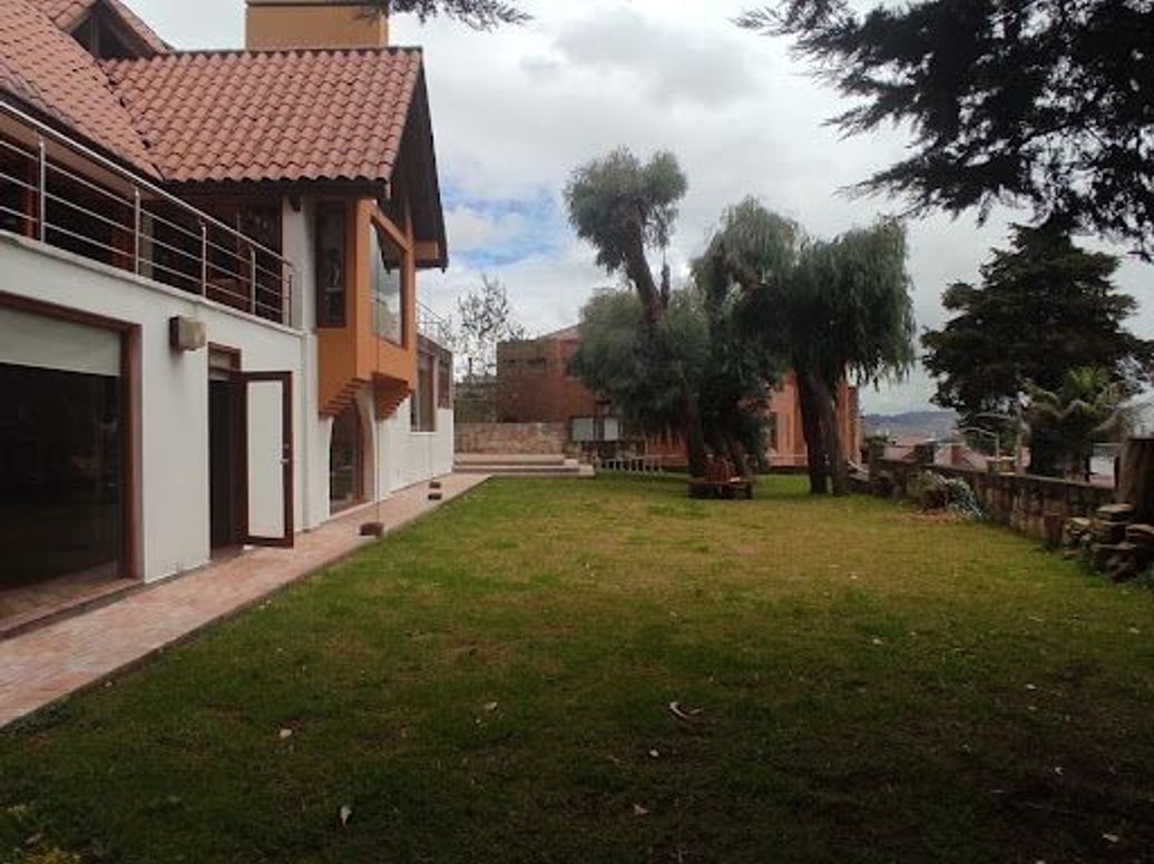 Casa de 4 alcobas en venta en Bosque De Pinos, Bogotá, 650 m² · foto 2 de 20