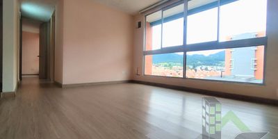 ARRIENDO APARTAMENTO Ubicado en Zipaquirá, Cundinamarca
 Conjunto cerrado Arezzo

CARACTERÍSTICAS:
3 Habitaciones con closets
2 baños
Sala Comedor
Cocina semi integral
Sexto piso
Parqueadero privado cubierto
 Completamente terminado
 Ascensor
Permite mascotas
Zonas comunes:
•Piscina
•Gimnasio
•Zona BBQ
•Ludoteca
•Parques
•Salón social

INMOBILIARIA SARMIENTO Y ASOCIADOS