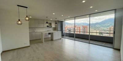 HERMOSO APARTAMENTO DE LUJO PARA ESTRENAR EN SURAMERICA ITAGUI110 mts, Sala-comedor,3 alcobas ,2 closet,1 vestier ,2 baños , cocina integral, zona de ropas amplia , red de gas, calentador, PARQUEADERO DOBLE LINEAL Y  CUARTO UTIL  .Excelente UbicacionZONA PLANA, A SOLO UNA CUADRA DE ESTACION DEL METRO Y FRENTE AL EUROUNIDAD CON ZONAS COMUNES TERMINADASInformación directamente conYONATAN ARISTIZABAL3045335855