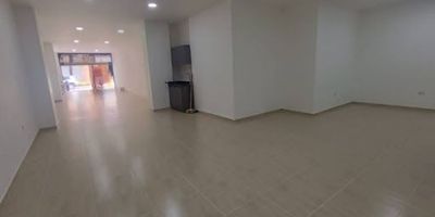Local en arriendo ubicado en  destacado sector del municipio de Sabaneta. Cuenta con un área de 118 metros cuadrados, baño, cocineta y excelentes acabados. Para más información, comunícate con nuestra línea de atención al cliente. 