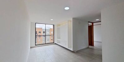 Apartamento en venta de 44m2, con vista interior, ubicado en un 6to piso (Torre 13 Apto 601). Consta de 3 habitaciones, 2 baño, sala comedor, cocina integral y zona de lavandería. Tiene piso ceramico en todas sus zonas. El conjunto cuenta con zona para niños, salón infantil, salón social, terraza, zonas verdes, salón de juegos, parqueadero comunal y vigilancia privada las 24 horas. Cerca a centro comercial Fontanar y Centro Chía; cerca a almacenes de cadena como Éxito, D1 y Ara; cerca a colegios Bosques de Sherwood, Gimnasio Campestre Cristiano y Bojacá de Chía; cerca a Universidad La Sabana; Vías de acceso por la Calle 2 y Carrera 32.
 h_property_nid_ref:  30911352895
 h_property_uuid_detail:  9d521785-60fb-4535-b90a-19fd48571088
 ubicacion: Chía,Chia
 Inmueble ofertado por nuestro aliado HABI.
