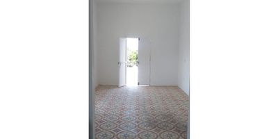 Casa en venta - Paseo Bolivar - Cartagena

Cuenta con un Area de 280 mt2, y 719  mt2 de lote, Sala, Zona de Labores, Comedor, Cocina Integral, 4 Alcobas, 2 Baños, Closets, Cerca de Centros Comerciales, Colegios/Universidad, Hospital, Super Mercado, Transporte Publico Cercano, Area Urbana. 

Codigo wasi: 5576347.
