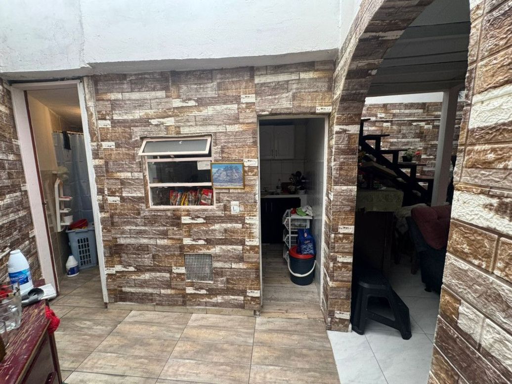 Casa de 3 alcobas en venta en Santa Lucía, Bogotá, 47 m² · foto 8 de 13