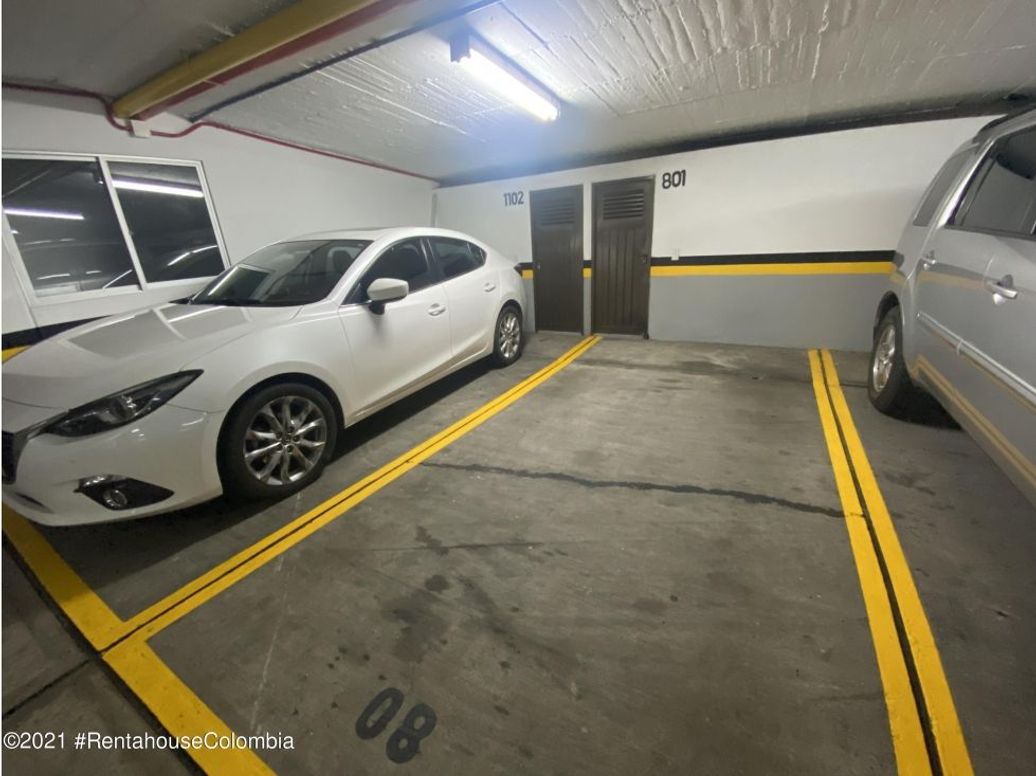 Apartamento de 5 alcobas en venta en Santa Barbara Central, Bogotá, 420 m² · foto 19 de 20