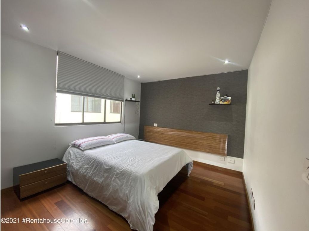 Apartamento de 5 alcobas en venta en Santa Barbara Central, Bogotá, 420 m² · foto 15 de 20