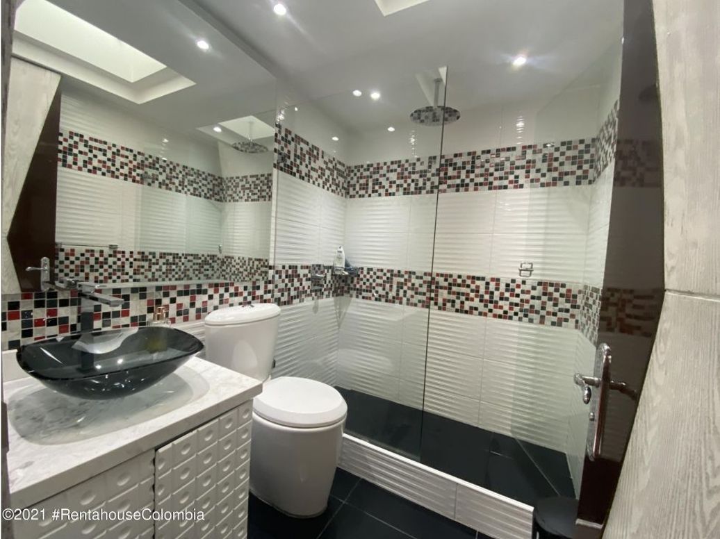 Apartamento de 5 alcobas en venta en Santa Barbara Central, Bogotá, 420 m² · foto 16 de 20