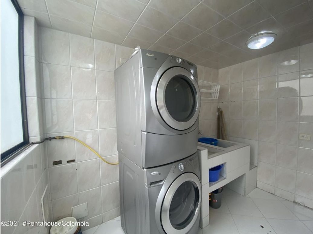 Apartamento de 5 alcobas en venta en Santa Barbara Central, Bogotá, 420 m² · foto 6 de 20