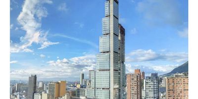 Se vende Excelente oficina de 131 mts2 en el prestigioso Edificio Bacata Downtown, el mas alto de Bogota¡ y con la  mejor ubicacion en pleno centro de la ciudad sobre la calle 19 y  con la mejor vista. Son 2 oficinas en una con 2 parqueaderos propios. No pierdas esta oportunidad de inversion unica. - 25-956