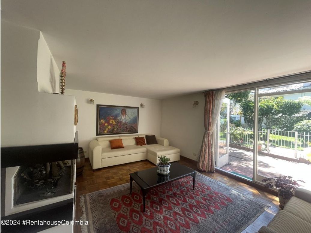 Casa en venta en El Contador, Bogotá · foto 3 de 20