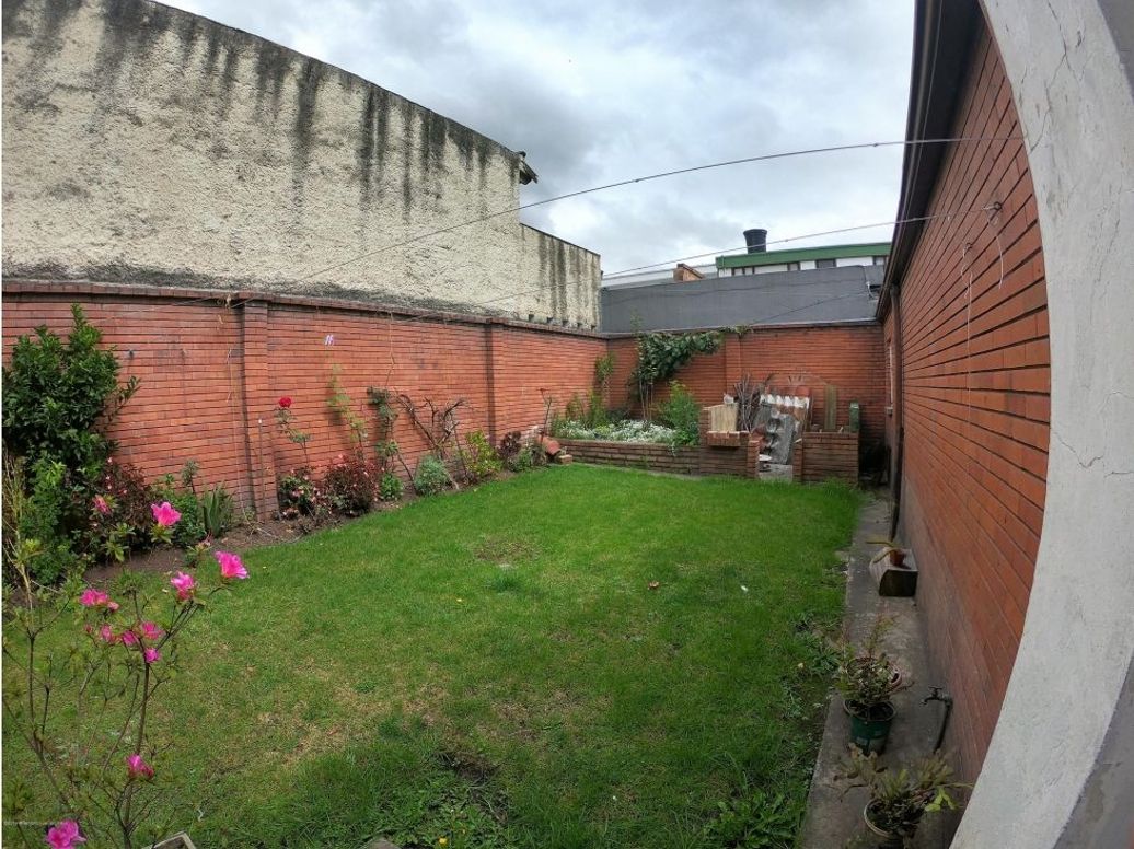 Casa de 4 alcobas en venta en Alhambra, Bogotá, 296 m² · foto 14 de 20