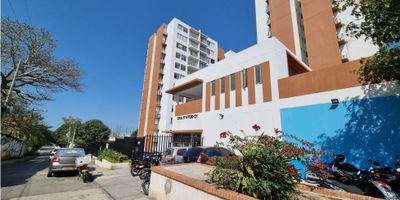 Oportunidad en Barrio Daniel Lemaitre. Apartamento en venta con excelente distribución: sala-comedor, cocina integrada, balcón, espacio para estudio o tercera habitación, 2 habitaciones y 2 baños. El conjunto ofrece 2 ascensores, portería con vigilancia 24 horas, salón comunal, zonas verdes, parque infantil y cancha de usos múltiples. Cerca del Liceo de Bolívar, tiendas D1 y Ara, e Institución - 25-671