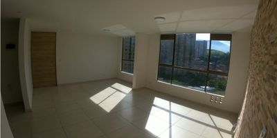 ? Arriendo Apartamento – Majagua Vital


 
 ? Área construida: 73 m²
 
 
 ?️ Habitaciones: 3
 
 
 ? Baños: 2
 
 
 ? Parqueadero cubierto: 1
 
 
 ? Estrato: 3
 


✨ Amenidades del conjunto:


 
 Vigilancia 24 horas
 
 
 Piscinas
 
 
 Salón social
 
 
 Gimnasio
 
 
 Juegos infantiles
 


Este apartamento ofrece una excelente distribución, gran iluminación natural y espacios acogedores para tu familia. Ubicado en Majagua Vital, un conjunto residencial con completas zonas comunes que garantizan comodidad, seguridad y entretenimiento.
