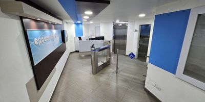 RentaHouse arrienda cómoda oficina con bano privado, ideal para empresa en crecimiento. excelente ubicación al norte de Bogotá, buen transporte publico, CANON INCLUYE ADMINISTRACIÓN, sector muy comercial - 25-1657