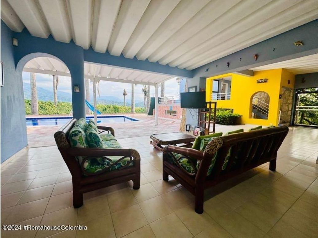 Casa de 7 alcobas en venta en Bogotá, Bogotá, 1000 m² · foto 8 de 20