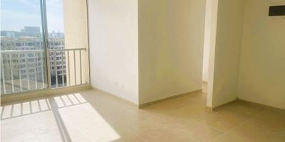 Se vendo acogedor apartamento en el Conjunto Parque Galilea, ubicado estratégicamente detrás de la Terminal de Transporte. Con 3 habitaciones, 1 baño, sala de estar y cocina semi-integral, este hogar en el 9° piso te ofrece una increíble vista exterior y espacios bien distribuidos. Además, disfruta de zona de lavado, parqueadero comunal y espectaculares amenidades como piscina, cancha, salón social y amplias zonas libres. Seguridad 24/7 y cercanía al CC Gran Manzana para tu comodidad. - 25-1323