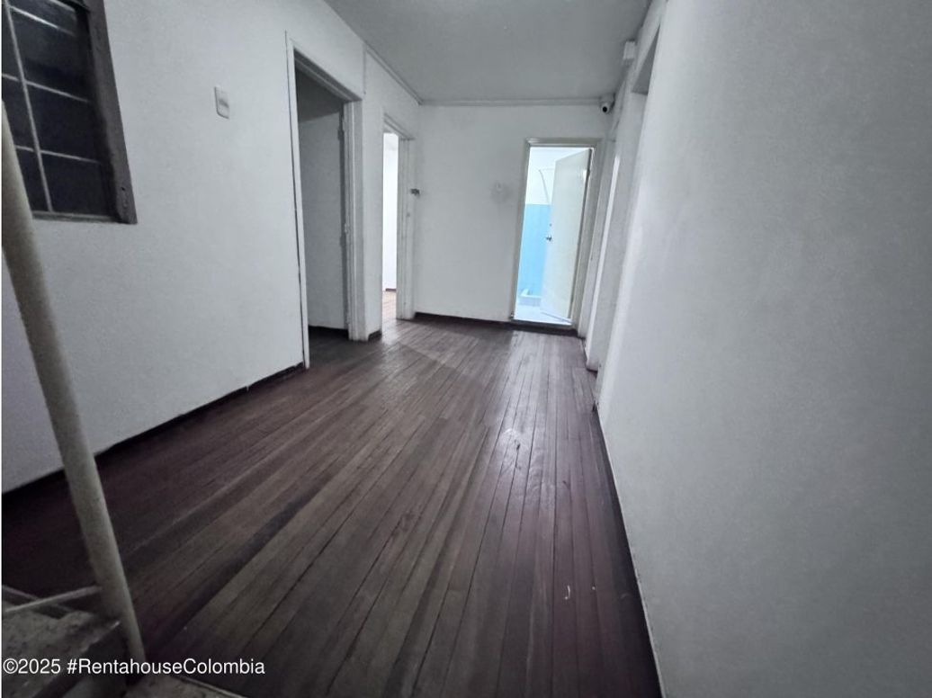 Casa de 22 alcobas en venta en La Estrada, Bogotá, 362 m² · foto 9 de 20