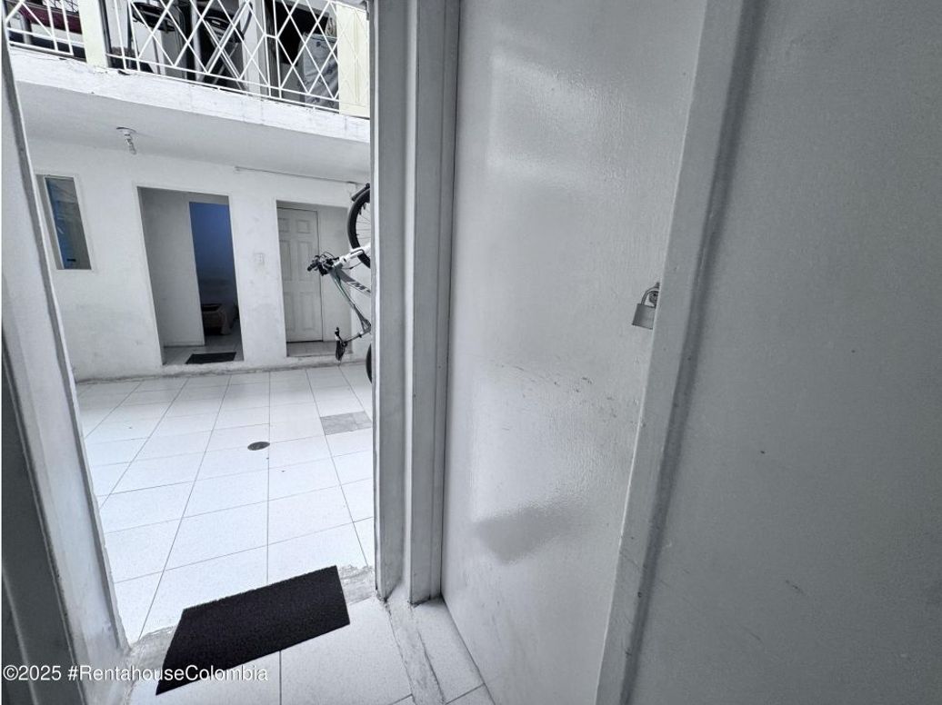 Casa de 22 alcobas en venta en La Estrada, Bogotá, 362 m² · foto 4 de 20