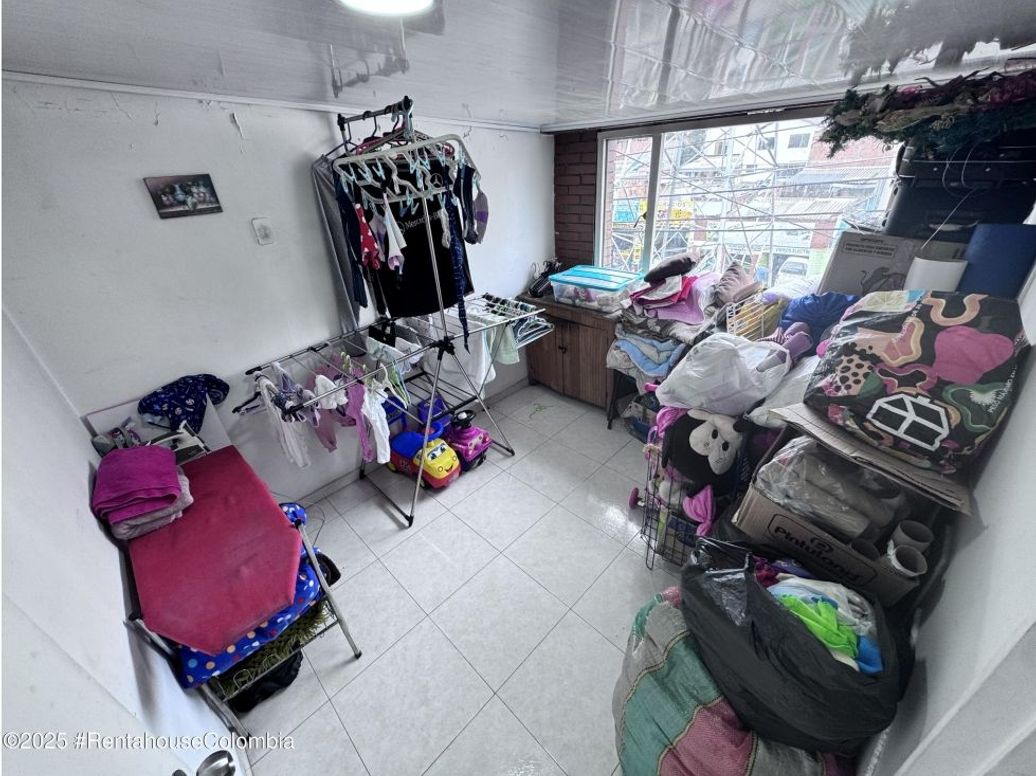 Casa de 22 alcobas en venta en La Estrada, Bogotá, 362 m² · foto 15 de 20