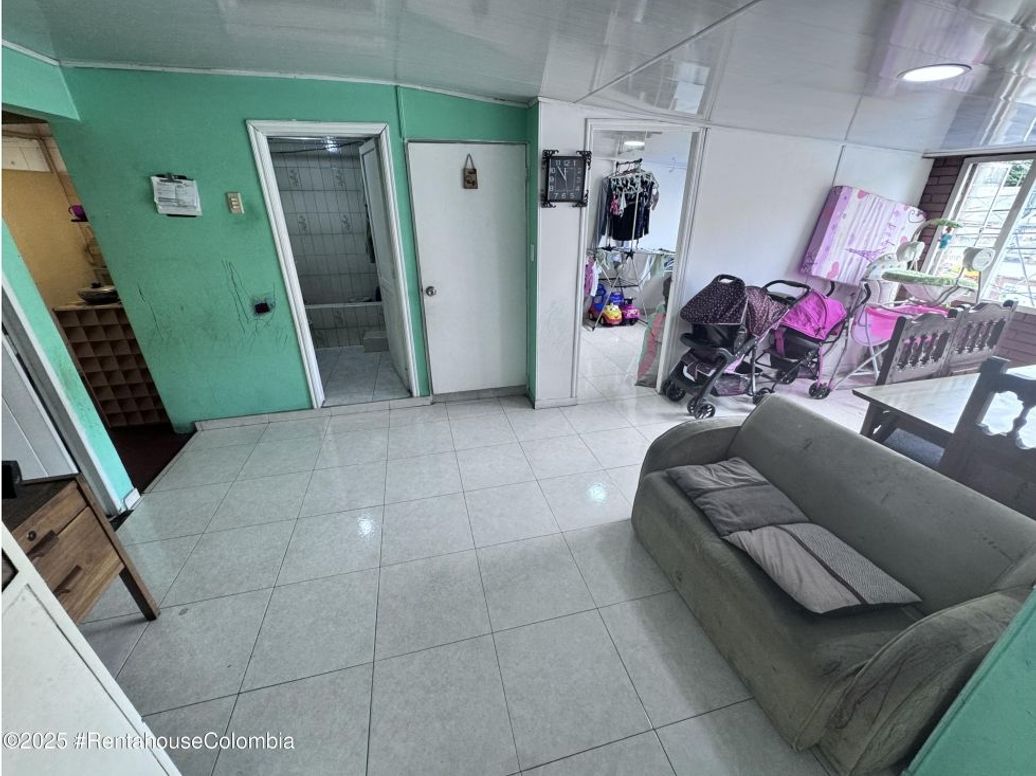 Casa de 22 alcobas en venta en La Estrada, Bogotá, 362 m² · foto 13 de 20