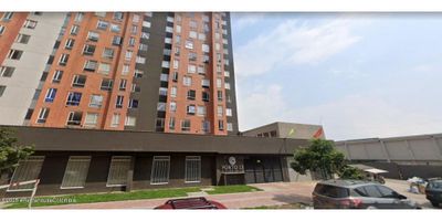 Rentahouse Vende Bello Apartamento en el conjunto Porto 13, 2 años de antigüedad,  habitación principal, un espacio disponible que en el momento es un estudio, pero se puede adecuar como habitación auxiliar, un baño, cocina abierta, zona independiente de lavado y zona independiente para nevera, piso14, vista a la calle 13. Entre las zonas comunes dek conjunto están  plazoleta central con teatrino, pista de atletismo, juegos para niños y gimnasio al aire libre. Terrazas con BBQ y zona de juegos de niños, salones comunales de Yoga, salón de juegos interactivos (xbox) salón de niños, zona coworking, gimnasio, lavandería, Lobby.
 Parqueadero comunal, asignación cada 3 meses
Futuro proyecto de la caja de compensación compensar bienestar con gimnasio, zonas bancarias y salones de clase, Excelente oportunidad de Inversion, LLAMA YA!!! - 25-1875