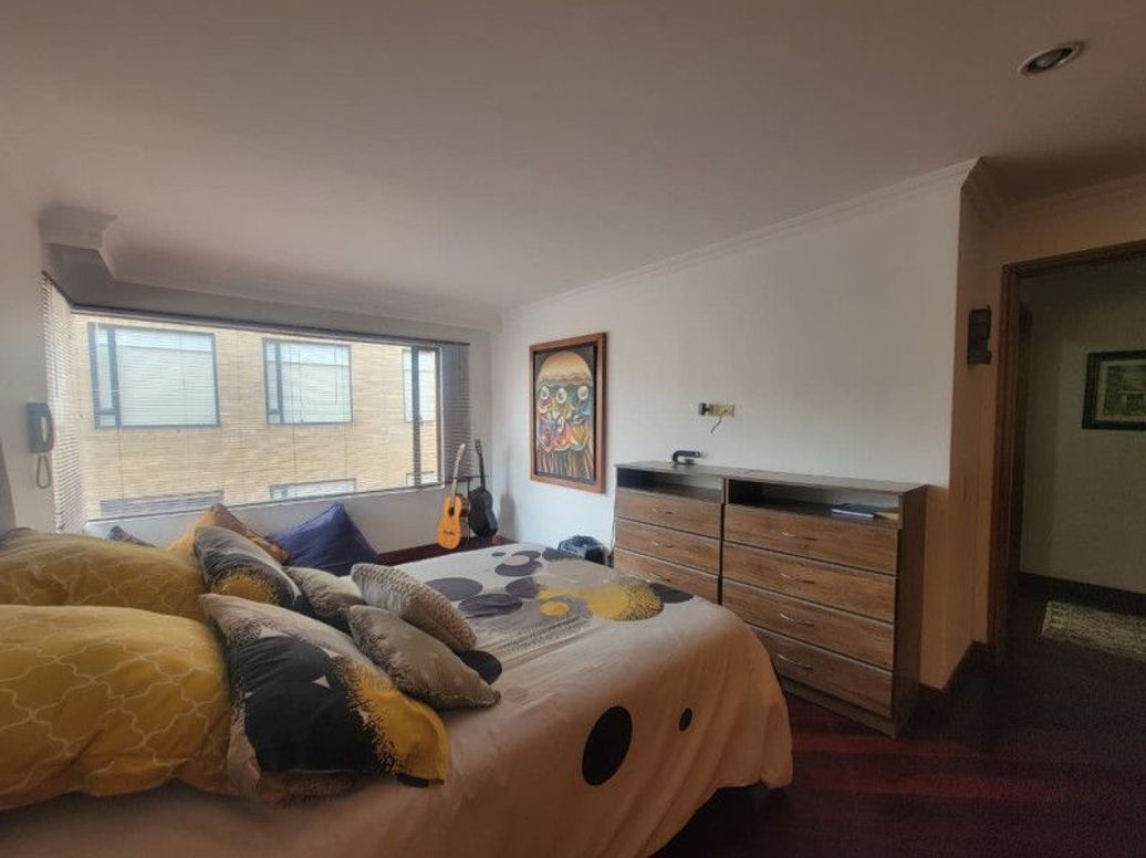 Apartamento de 4 alcobas en venta en Santa Barbara Occidental, Bogotá, 281 m² · foto 11 de 20