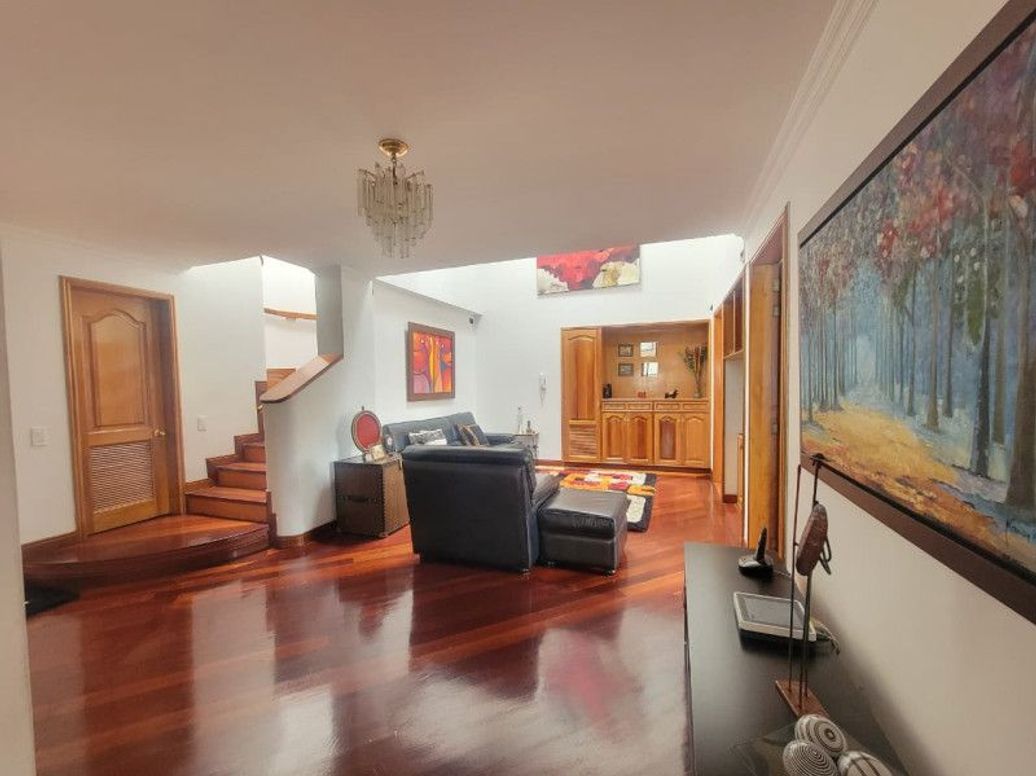 Apartamento de 4 alcobas en venta en Santa Barbara Occidental, Bogotá, 281 m² · foto 20 de 20