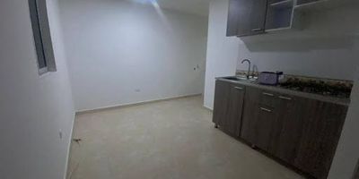 ¡APARTAESTUDIO PARA ESTRENAR CERCA AL CENTRO DE PEREIRA! Ubicado sobre una vía de alto flujo y excelente transporte, lo que garantiza fácil acceso a cualquier punto de la ciudad. Ideal para quienes buscan comodidad, movilidad y un espacio moderno. Características: zona con gran circulación y transporte permanente. Servicios públicos incluidos
La opción perfecta para estudiantes, ejecutivos o inversionistas que buscan un espacio práctico y bien ubicado. Agende su visita y conózcalo.