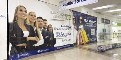 Local nuevo, sin uso y sin acabados, Local en obra gris con área libre con punto para baño