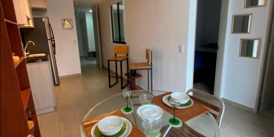 La Fontana Soluciones Inmobiliarias presenta este apartamento, ubicado al lado de la Universidad Autónoma de Manizales. Cuenta con: dos (2) alcobas con closet, sala comedor, cocina semi-integral, un (1) baño, zona de ropas, pisos en cerámica y persianas.
El edificio que cuenta con: tribuna, teppanyaki, observatorio, videojuegos, coworking, sala de lectura, sala de juntas, gimnasio, sala de diseño, BBQ y fogata. 

Código inmo: 3434 Manizales, Caldas.
