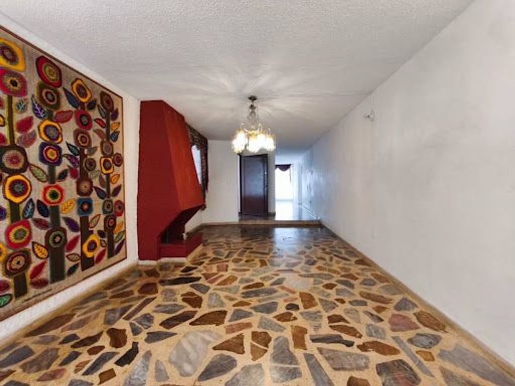 Casa de 4 alcobas en venta en Pontevedra, Bogotá, 257 m² · foto 8 de 20