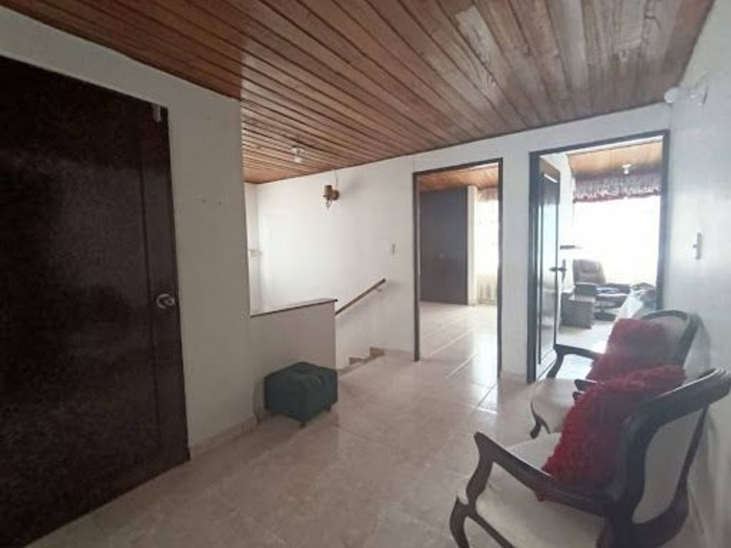 Casa de 4 alcobas en venta en Pontevedra, Bogotá, 257 m² · foto 18 de 20