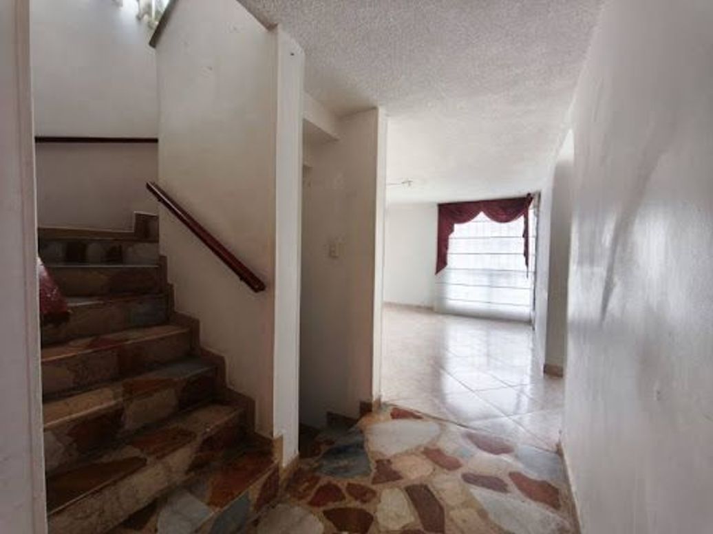 Casa de 4 alcobas en venta en Pontevedra, Bogotá, 257 m² · foto 9 de 20