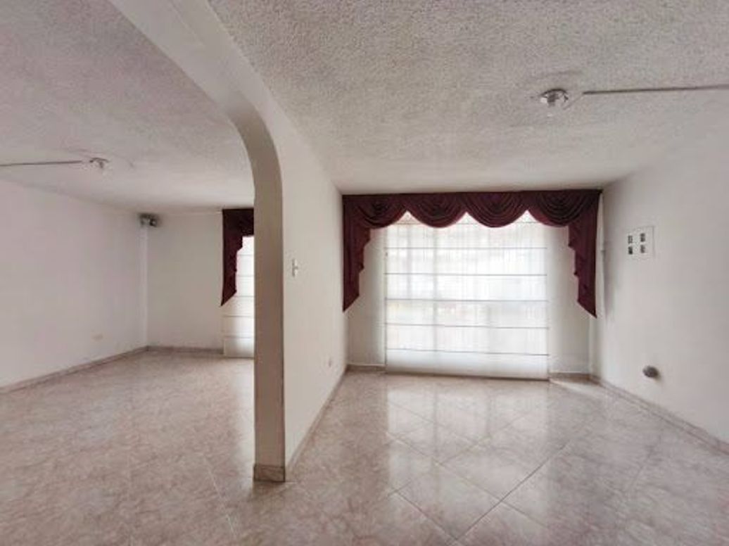 Casa de 4 alcobas en venta en Pontevedra, Bogotá, 257 m² · foto 12 de 20