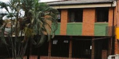 Naranjo Inmobiliaria Ltda, arrienda apartamento Avenida 4 N Num 40 N-18 apto 201, a 15 minutos del aeropuerto. cerca a centros comerciales, clinicas, estaciones del Mio. Cuenta con excelente distribucion ventilacion e iluminacion natural. Consta de sala comedor, 3 habitaciones, 2 closets, 2 baños, zona de oficios, cocina con red de gas natural, 1 parqueadero cubiero, servicios compartidos, estrato 4, vista interior. agenda tu cita 3169472528 -3175580093 -3157075676 -3167050331- 3157200137-6028816567.