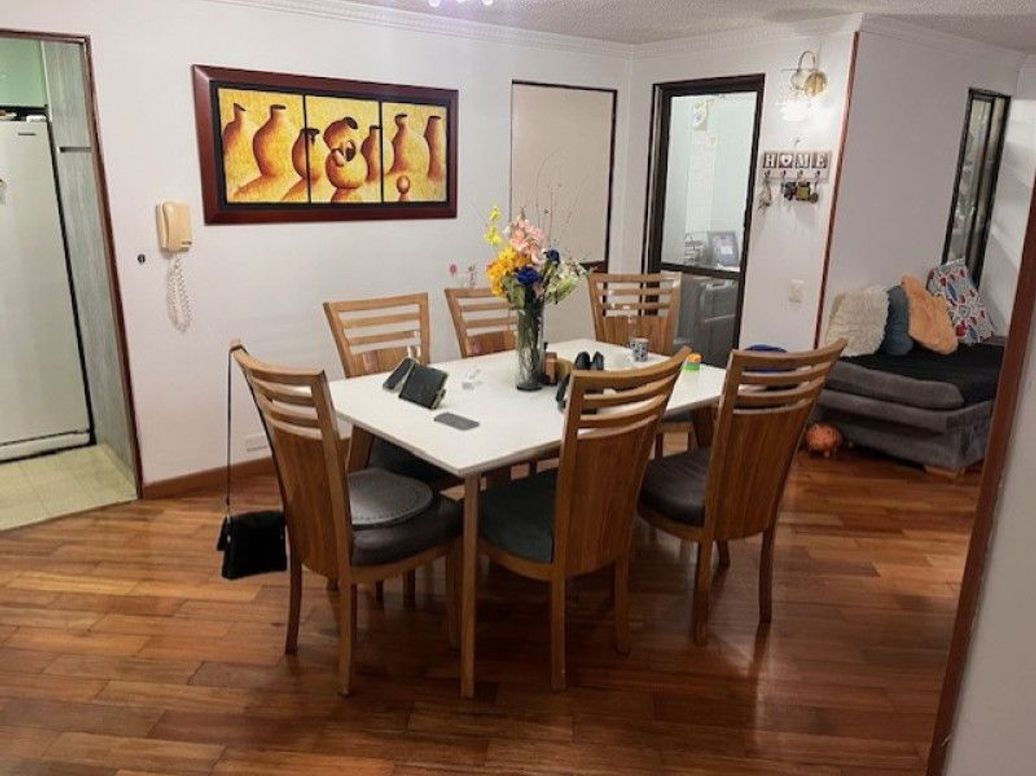Apartamento de 3 alcobas en venta en Santa Helena Et. I, Bogotá, 94 m² · foto 3 de 20