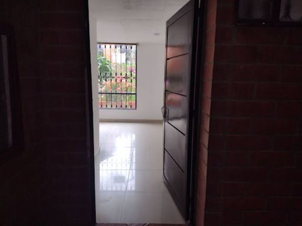 Apartamento de 3 alcobas en venta en Centro Usme, Bogotá, 49 m² · foto 4 de 14