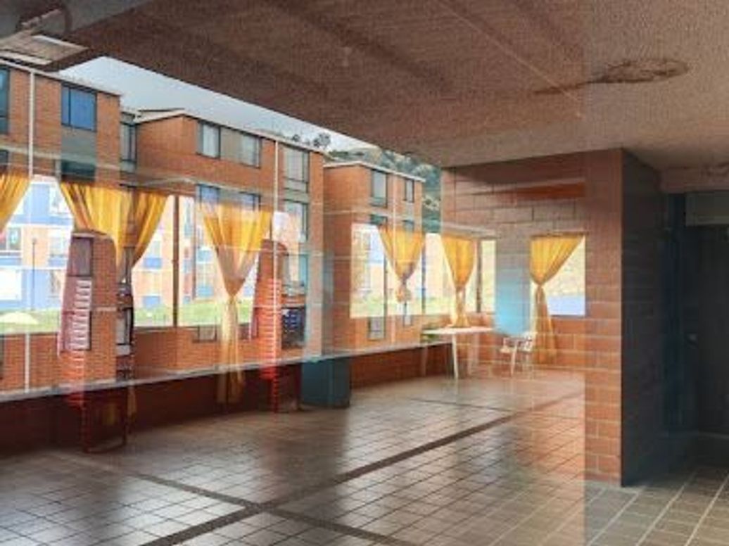 Apartamento de 3 alcobas en venta en Centro Usme, Bogotá, 49 m² · foto 13 de 14